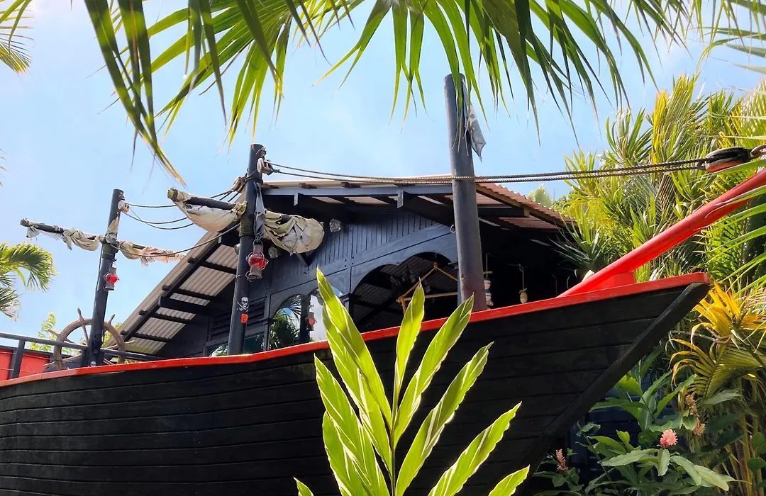 Piton Bungalows Ecolodges-1